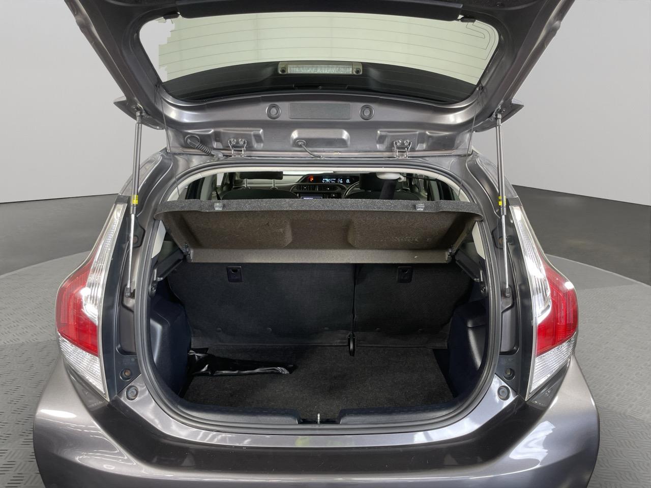 2015 Toyota Aqua Facelift Model G Hatchback REVERSING CAMERA + CRUISE CONTROL