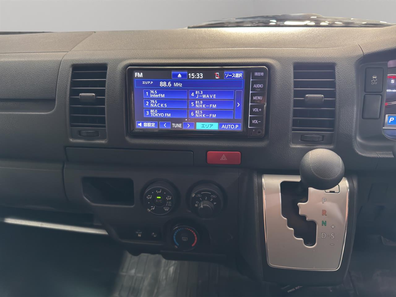 2019 Toyota Hiace 2.8 Diesel Auto Van 8 Seater .