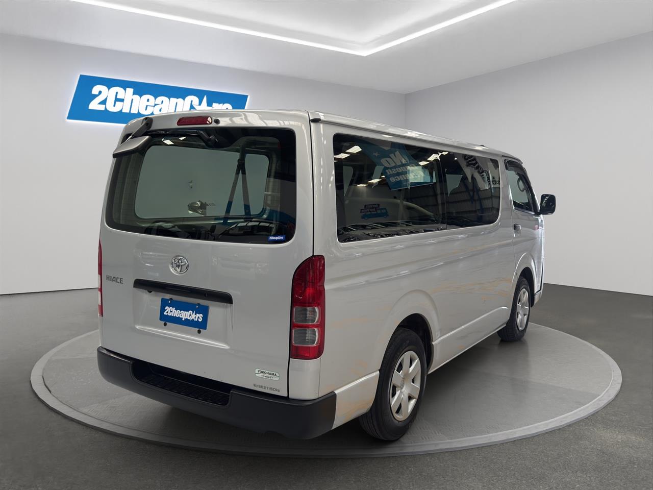 2019 Toyota Hiace 2.8 Diesel Auto Van 8 Seater .