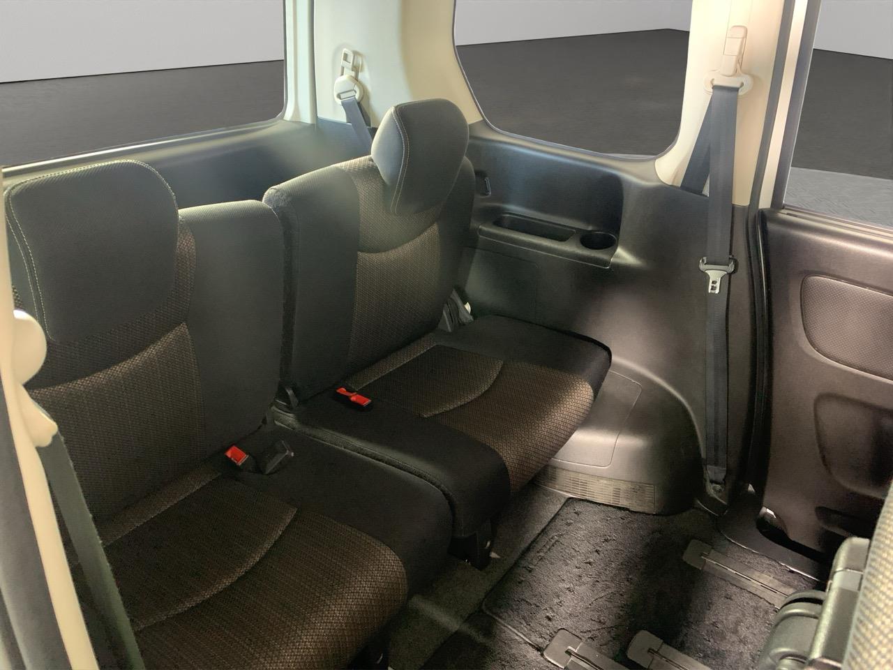 2014 Nissan Serena Hybrid Highway Star People Mover CRUISE CONTROL + REVERSING CAMERA + AUTO LIGHTS