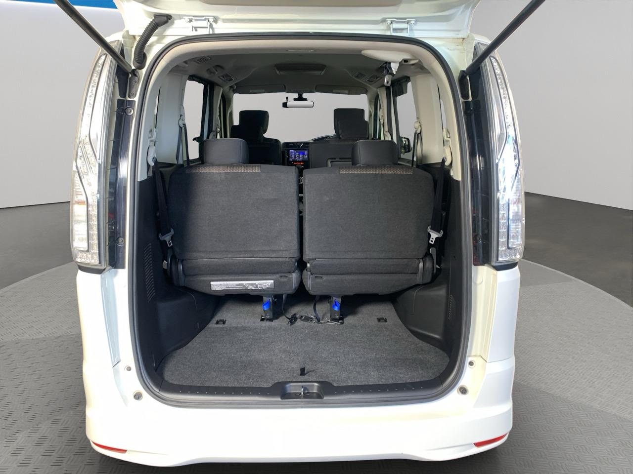 2014 Nissan Serena Hybrid Highway Star People Mover CRUISE CONTROL + REVERSING CAMERA + AUTO LIGHTS