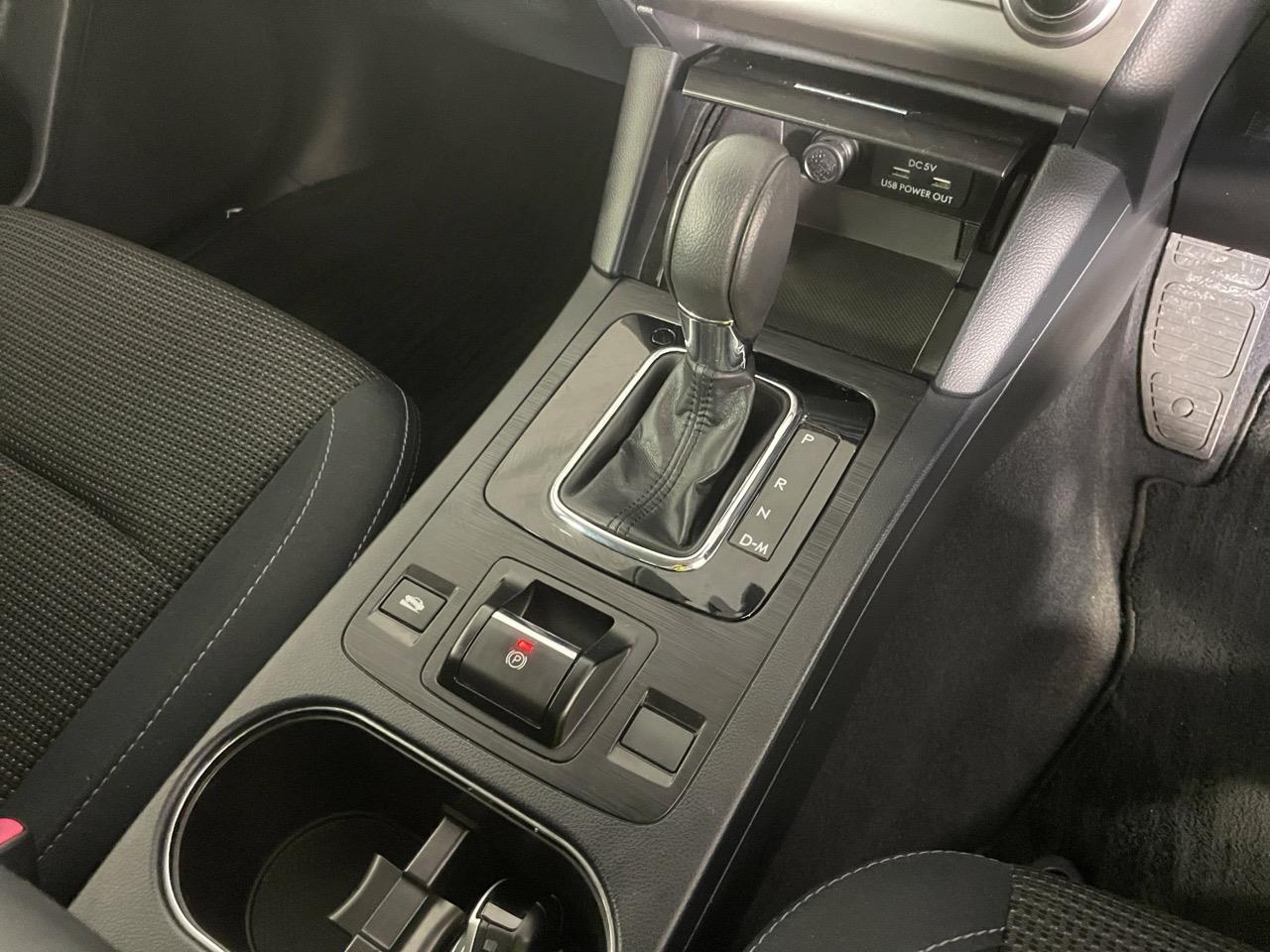 2016 Subaru Legacy B4 New Shape Sedan AWD + EYE SIGHT SYSTEM + HEATED SEATS