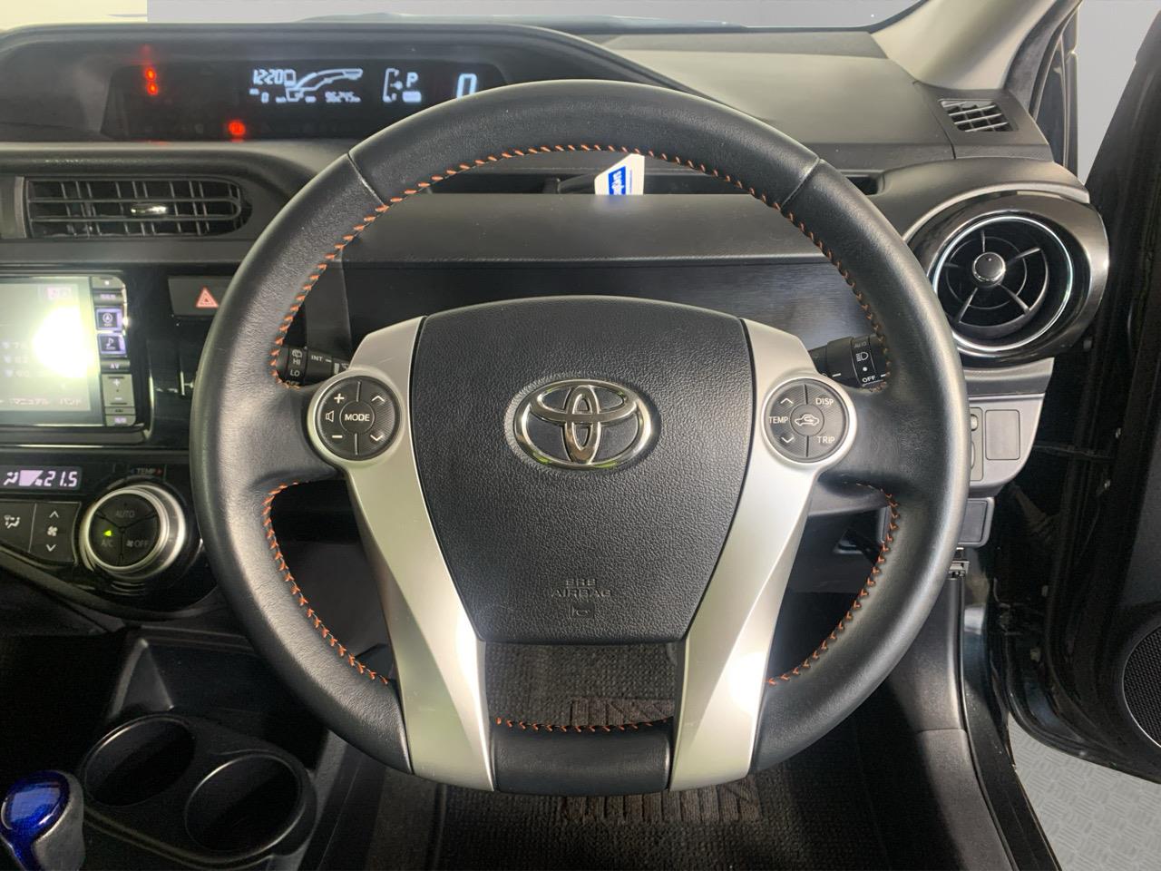 2015 Toyota Aqua X-URBAN Hatchback REVERSING CAMERA + PUSH SRART + AUTO LIGHTS