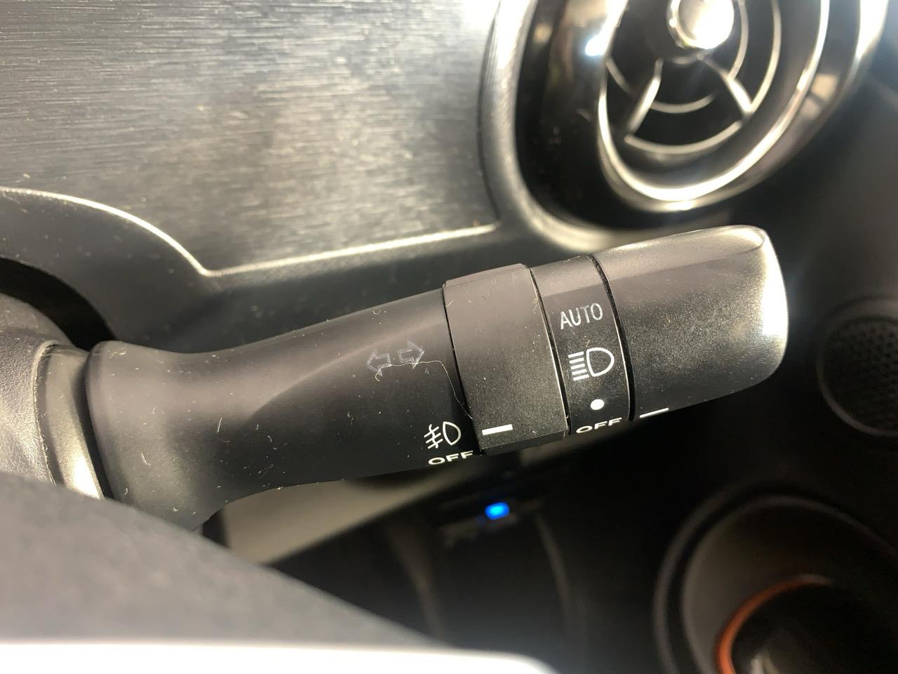 2015 Toyota Aqua X-URBAN Hatchback REVERSING CAMERA + PUSH SRART + AUTO LIGHTS