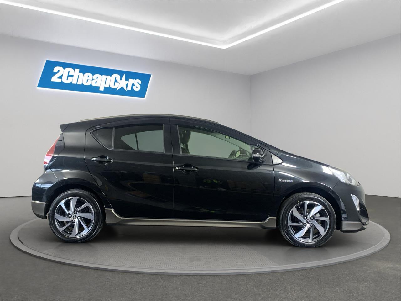 2015 Toyota Aqua X-URBAN Hatchback REVERSING CAMERA + PUSH SRART + AUTO LIGHTS