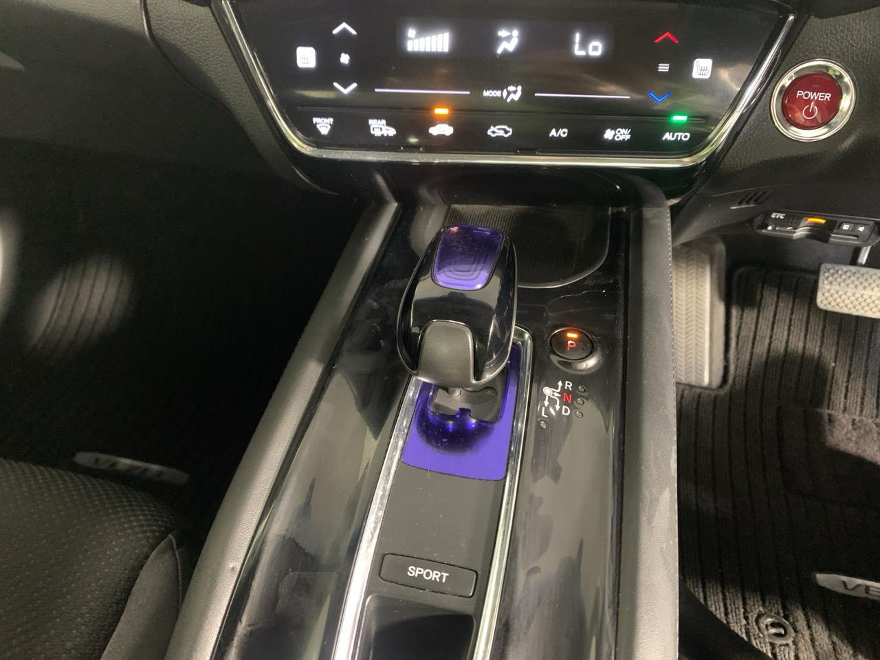 2015 Honda Vezel HYBIRID X Hatchback CRUISE CONTROL + HEATED SEATS + REVERSING CAMERA