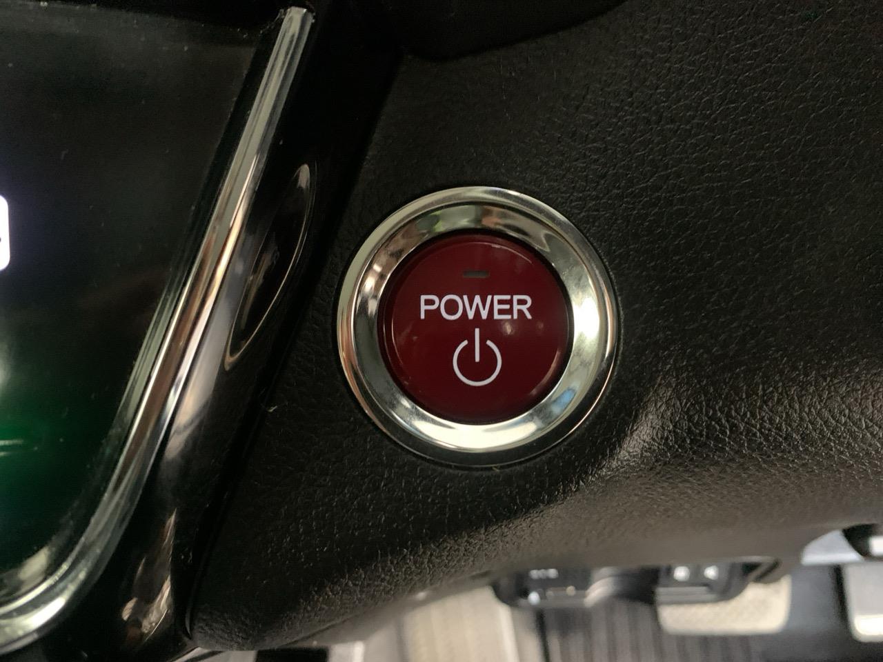 2015 Honda Vezel HYBIRID X Hatchback CRUISE CONTROL + HEATED SEATS + REVERSING CAMERA