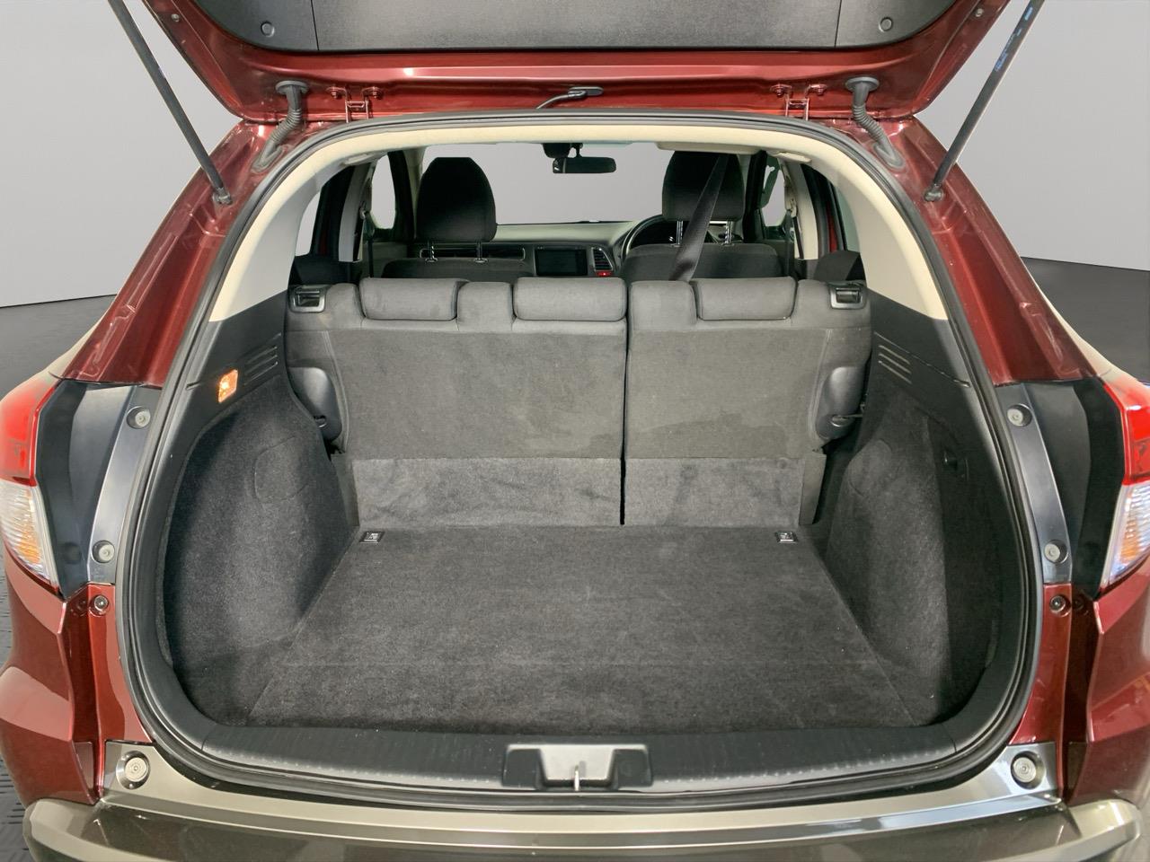 2015 Honda Vezel HYBIRID X Hatchback CRUISE CONTROL + HEATED SEATS + REVERSING CAMERA