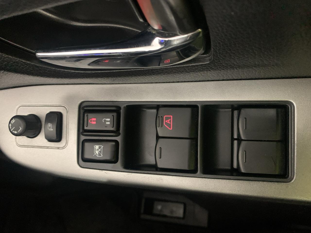 2014 Subaru XV HYBRID 2.0 L EYESIGHT AWD RV/SUV AWD + REVERSING CAMERA + CRUISE CONTROL