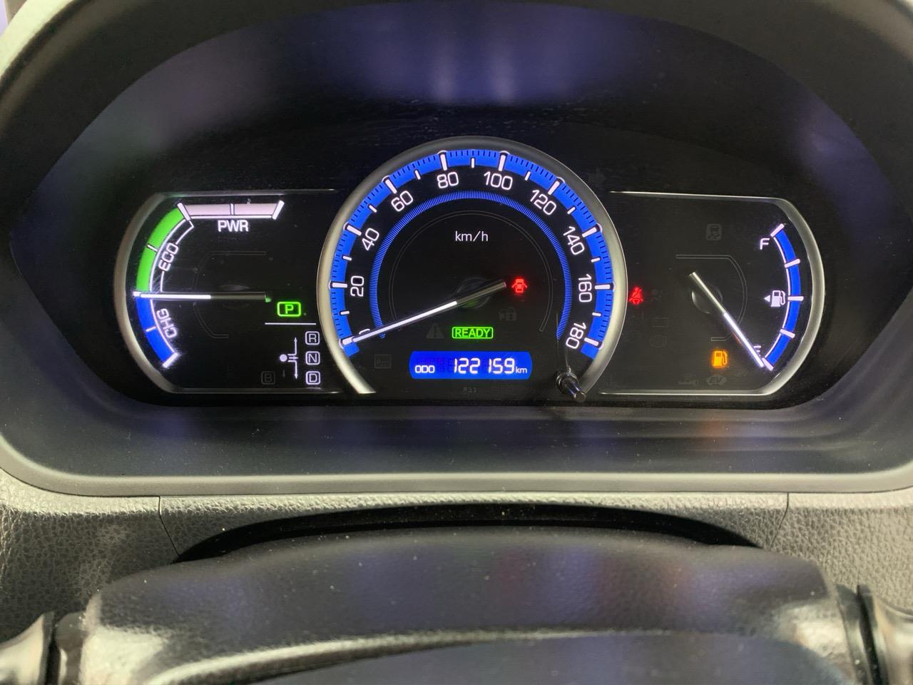 2015 Toyota Noah Hybrid G People Mover CRUISE CONTROL + POWER SLIDING DOORS  