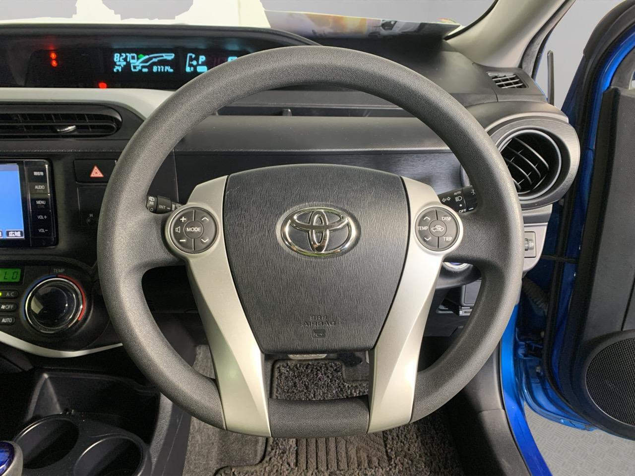 2014 Toyota Aqua S Smart Entry Package Hatchback REVERSING CAMERA + PUSH BUTTON START + AUTO LIGHTS