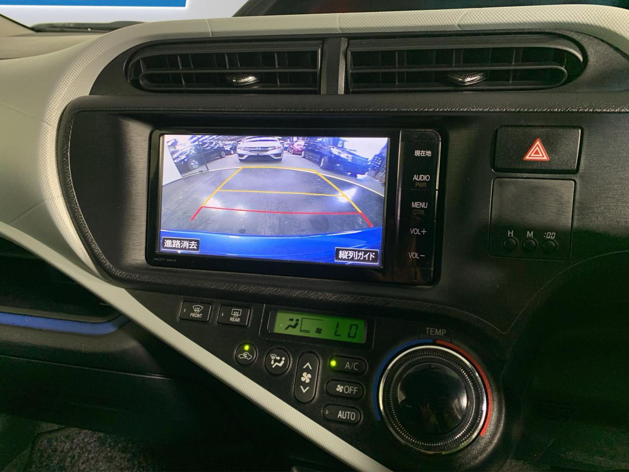 2014 Toyota Aqua S Smart Entry Package Hatchback REVERSING CAMERA + PUSH BUTTON START + AUTO LIGHTS