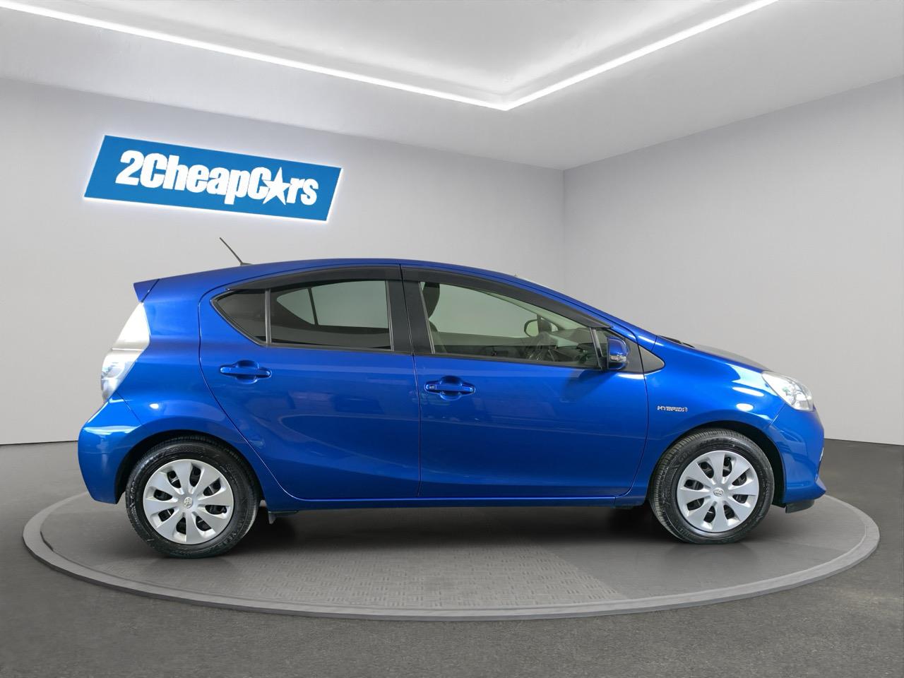 2014 Toyota Aqua S Smart Entry Package Hatchback REVERSING CAMERA + PUSH BUTTON START + AUTO LIGHTS