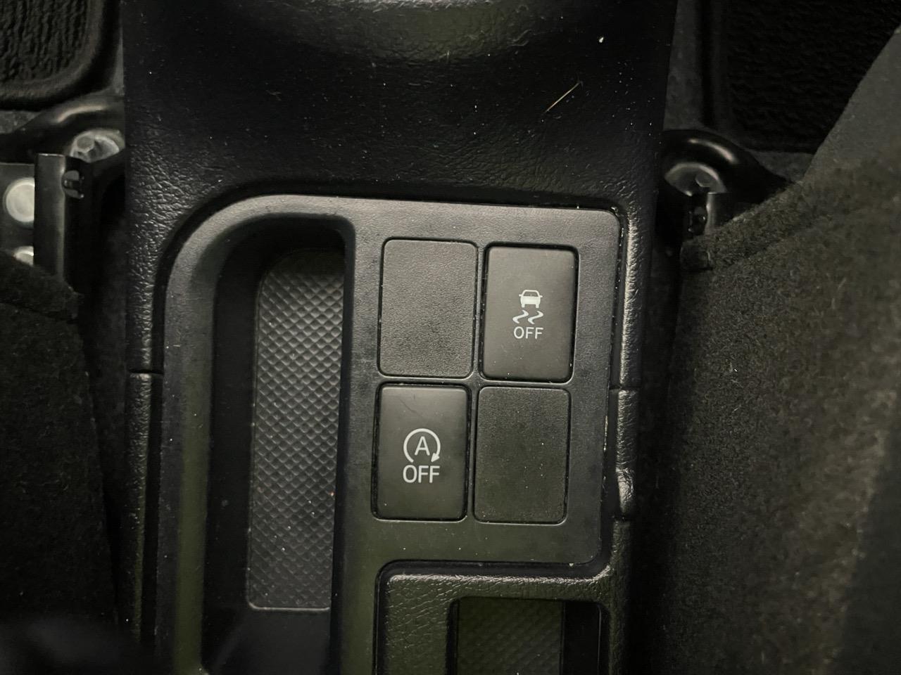 2015 Toyota Vitz Yaris S Hatchback LOW KM + GREAT FUEL EFFICIENCY