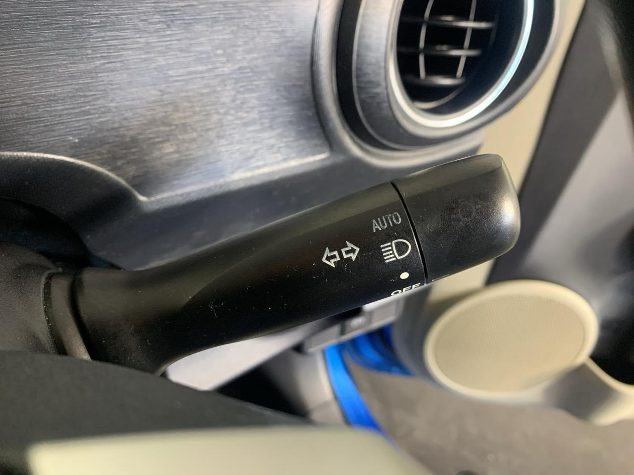 2013 Toyota Aqua G Hatchback LOW KMS + REVERSING CAMERA + PUSH BUTTON START