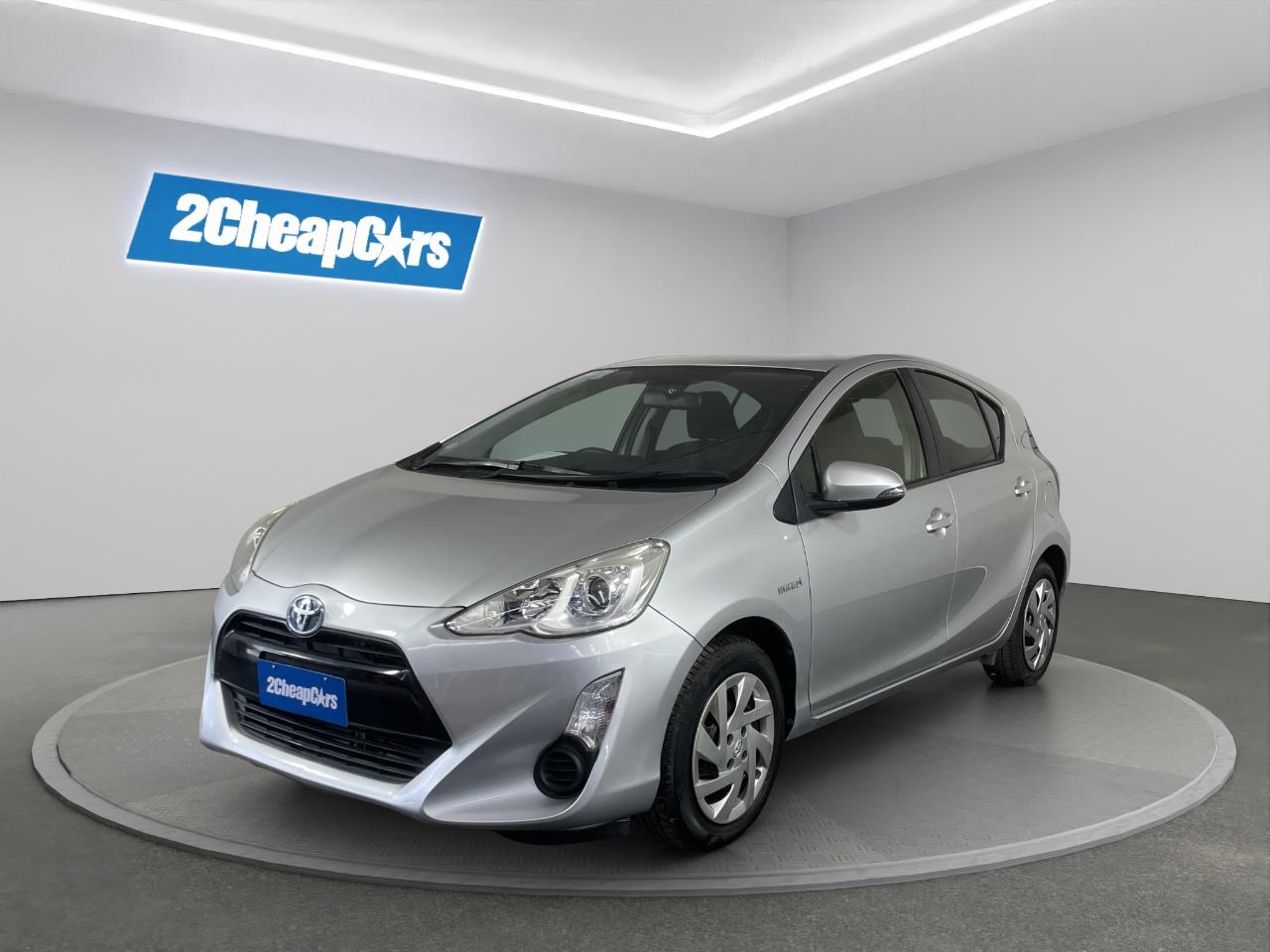 2015 Toyota Aqua Facelift Model G Hatchback