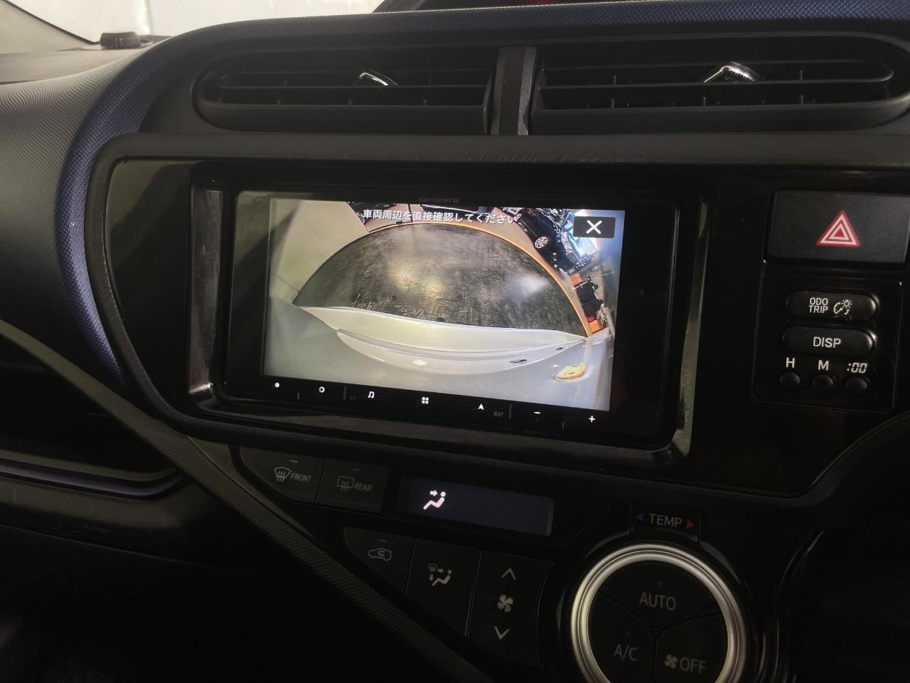 2015 Toyota Aqua Facelift Model G Hatchback REVERSING CAMERA + PUSH BUTTON START + AUTO LIGHTS