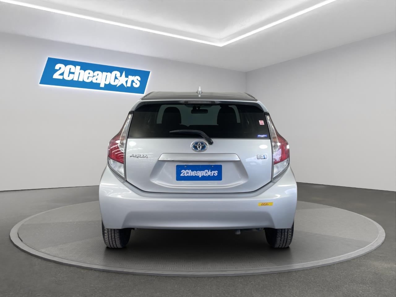 2015 Toyota Aqua Facelift Model G Hatchback REVERSING CAMERA + PUSH BUTTON START + AUTO LIGHTS