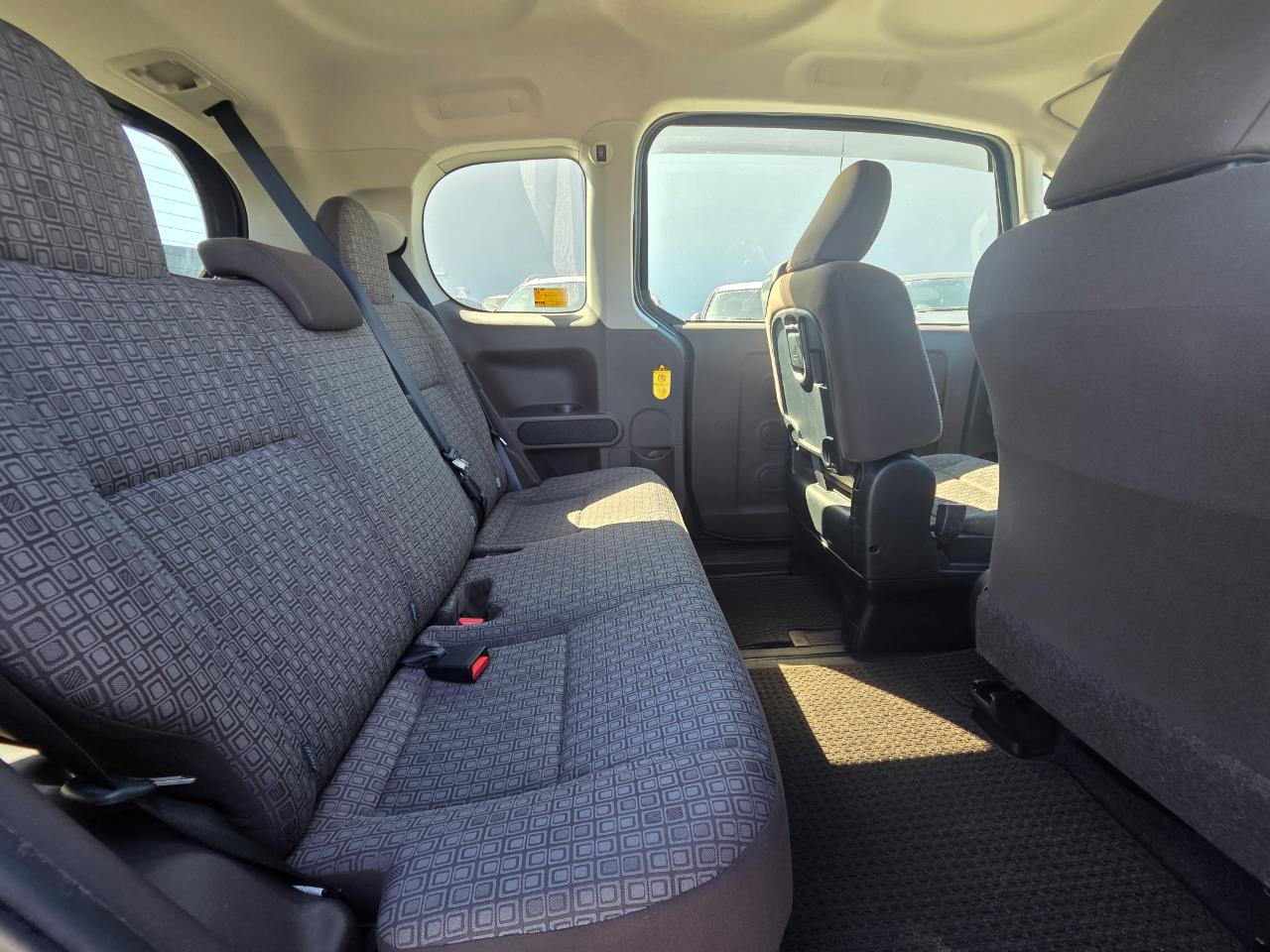 2014 Toyota SPADE X Hatchback POWER SLIDING DOOR + GREAT SPACE