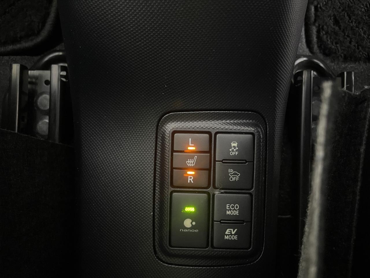 2016 Toyota Aqua G Black Leather Hatchback LEATHER SEAT+HEATED SEAT+CRUISE CONTROL+PUSH START