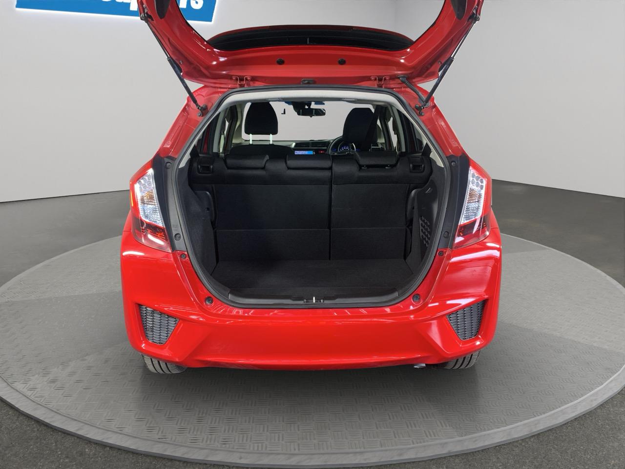 2013 Honda Fit Jazz Hybrid New Shape Hatchback REVERSING CAMERA + PUSH BUTTON START