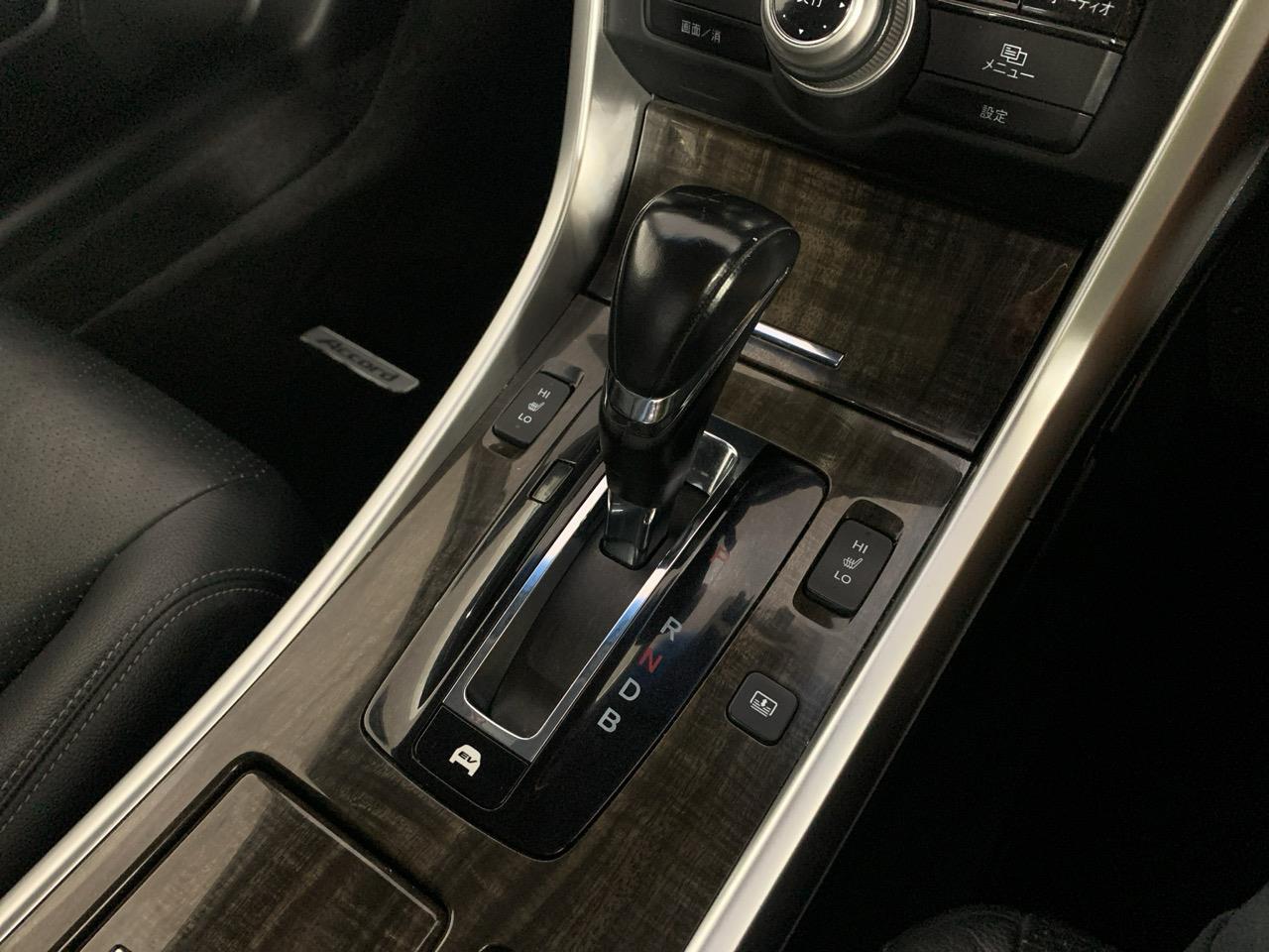 2013 Honda Accord HYBRID EX Sedan CRUISE CONTROL + POWER ADJUSTMENT SEATS