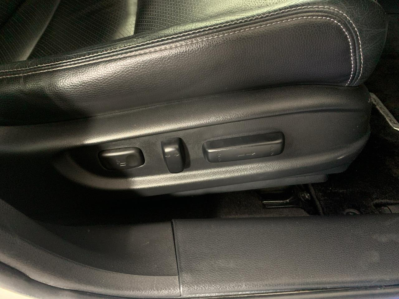 2013 Honda Accord HYBRID EX Sedan CRUISE CONTROL + POWER ADJUSTMENT SEATS