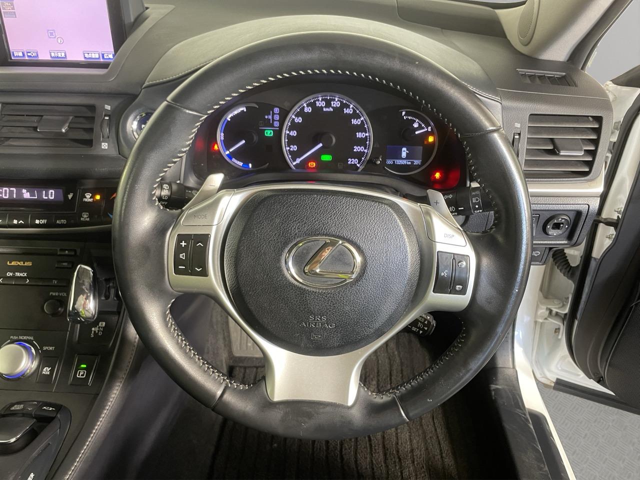 2012 Lexus CT200h Version L Hatchback HEATED SEATS + REVERSING CAMERA + PUSH START