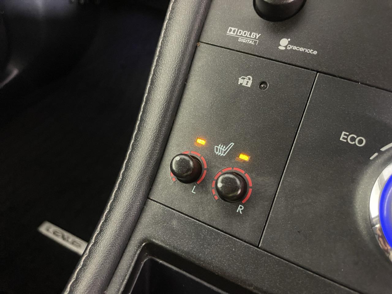 2012 Lexus CT200h Version L Hatchback HEATED SEATS + REVERSING CAMERA + PUSH START