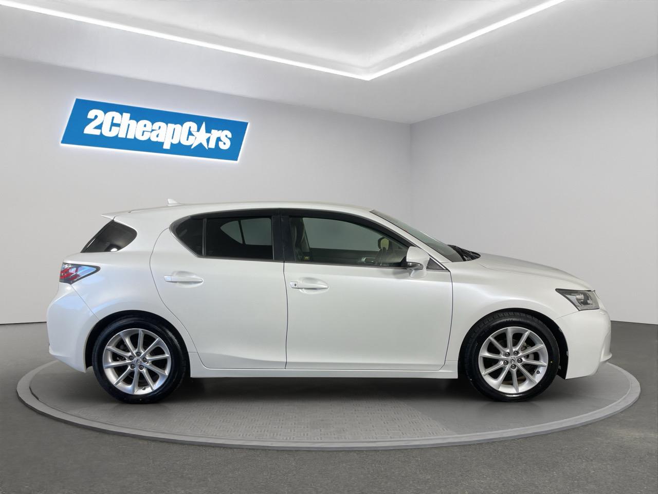 2012 Lexus CT200h Version L Hatchback HEATED SEATS + REVERSING CAMERA + PUSH START
