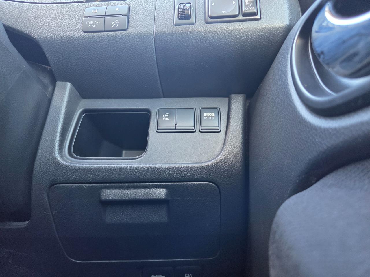 2013 Nissan Serena Hybrid Highway Star People Mover CRUISE CONTROL + REVERSING CAMERA + SMART KEY