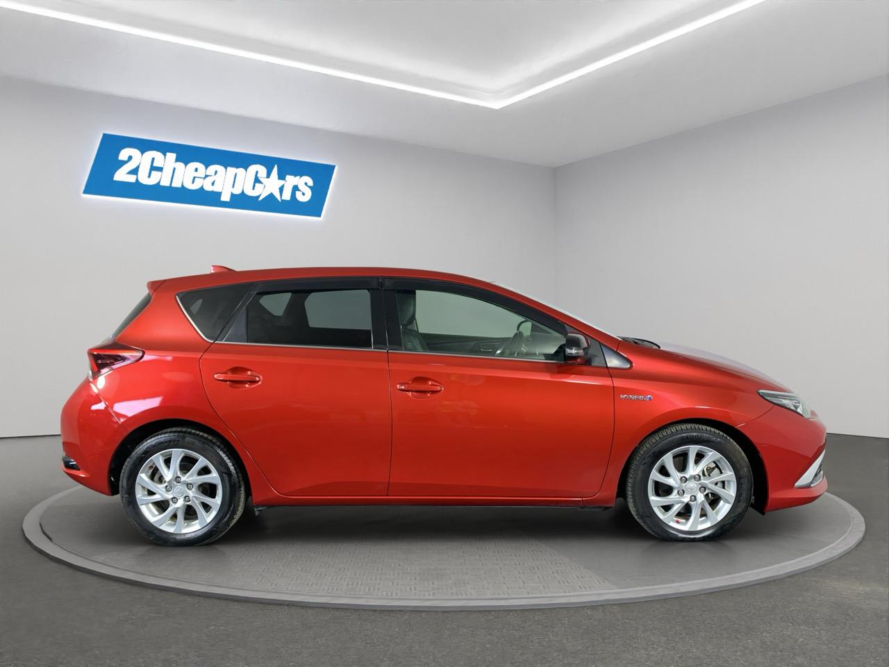 2016 Toyota Auris Corolla Hybrid G Hatchback REVERSING CAMERA + PUSH BUTTON START + AUTO LIGHTS