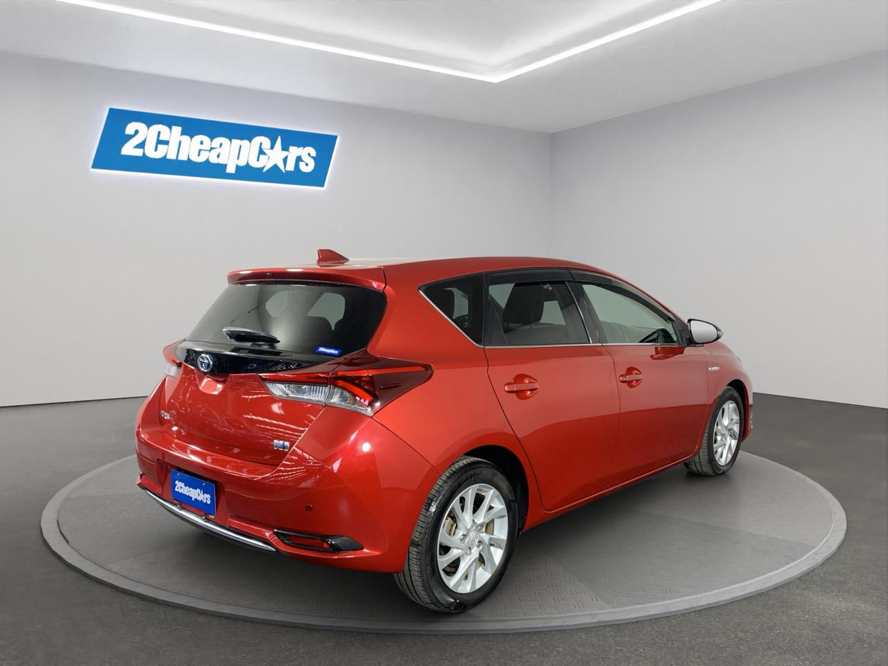 2016 Toyota Auris Corolla Hybrid G Hatchback REVERSING CAMERA + PUSH BUTTON START + AUTO LIGHTS