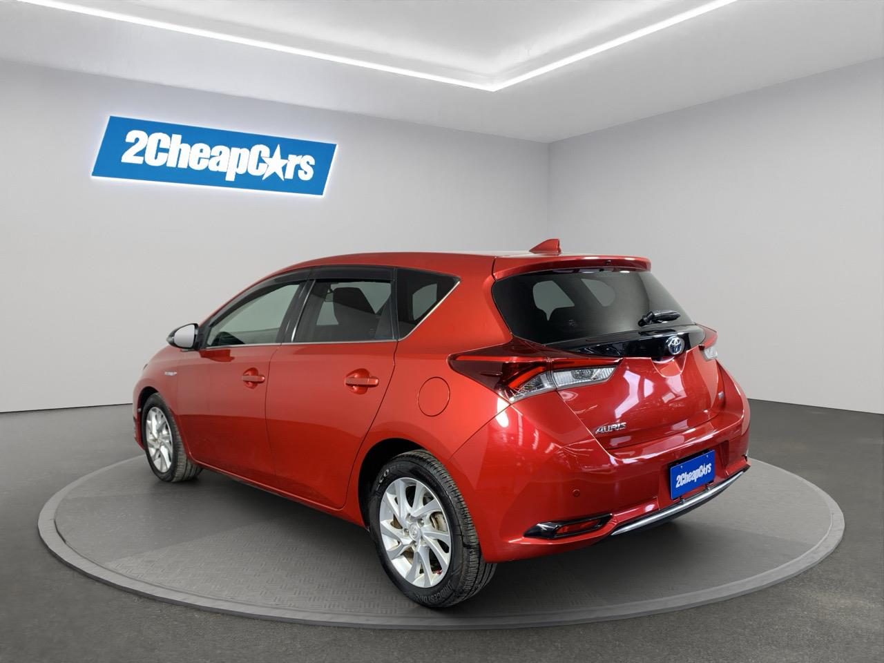 2016 Toyota Auris Corolla Hybrid G Hatchback REVERSING CAMERA + PUSH BUTTON START + AUTO LIGHTS