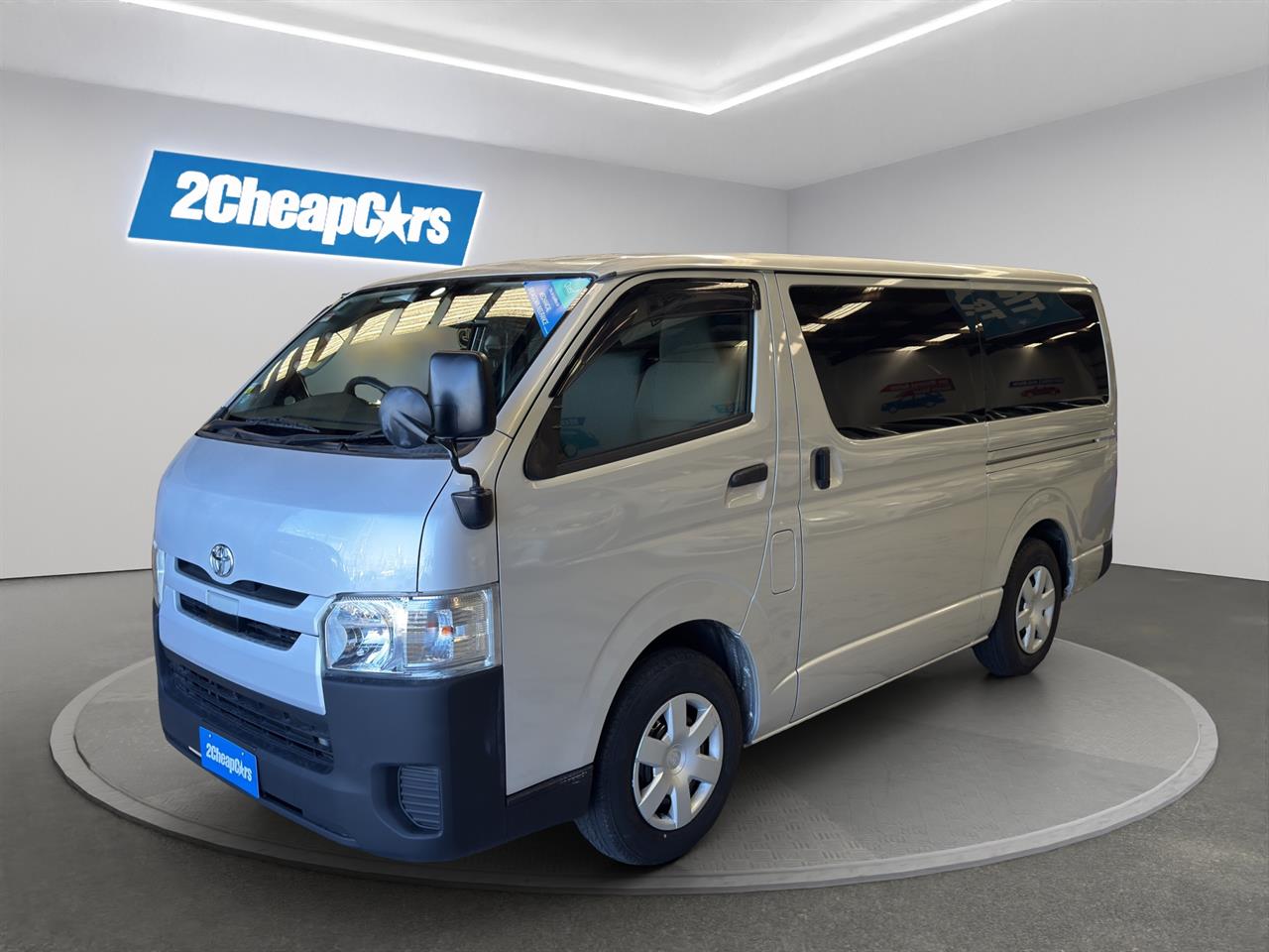 2018 Toyota HIACE Regius Diesel Van