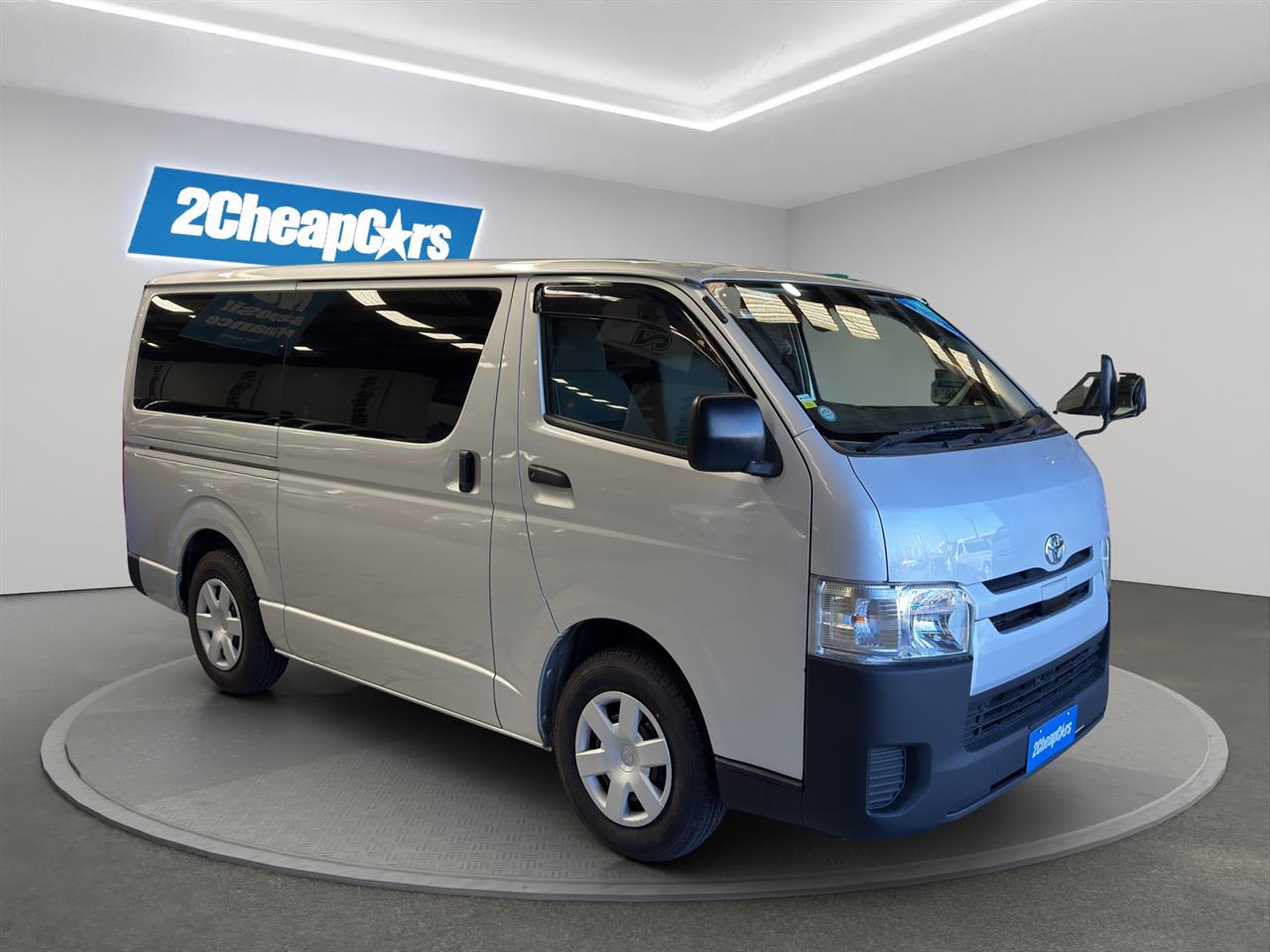 2018 Toyota HIACE Regius Diesel Van SMARY KEYS + LARGE SPACE