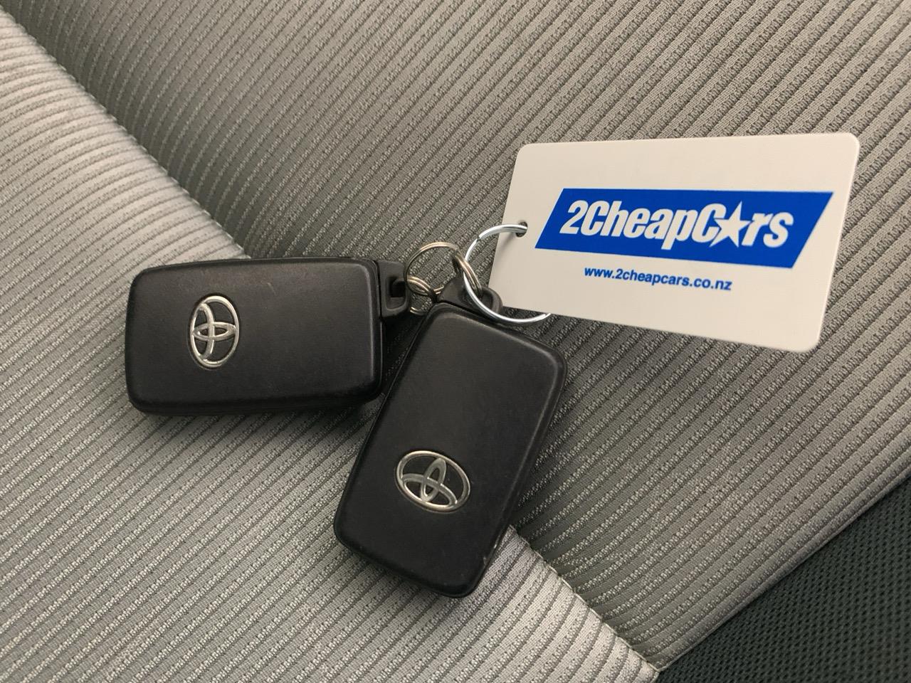 2014 Toyota Aqua G Hatchback PUSH BUTTON START + AUTO LIGHTS