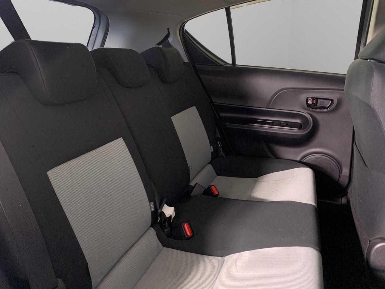 2014 Toyota Aqua G Hatchback PUSH BUTTON START + AUTO LIGHTS