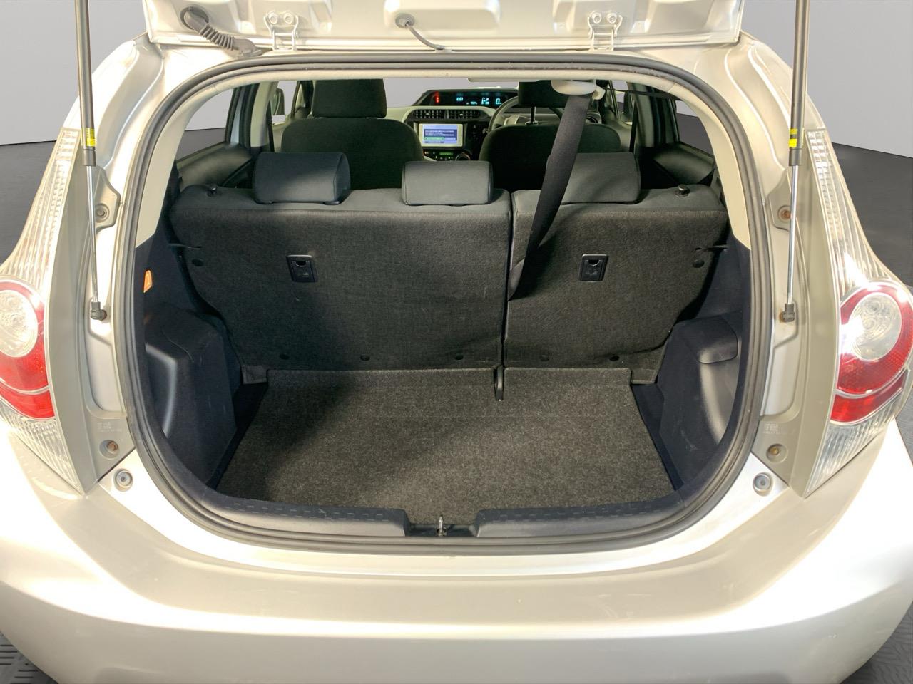 2014 Toyota Aqua G Hatchback PUSH BUTTON START + AUTO LIGHTS