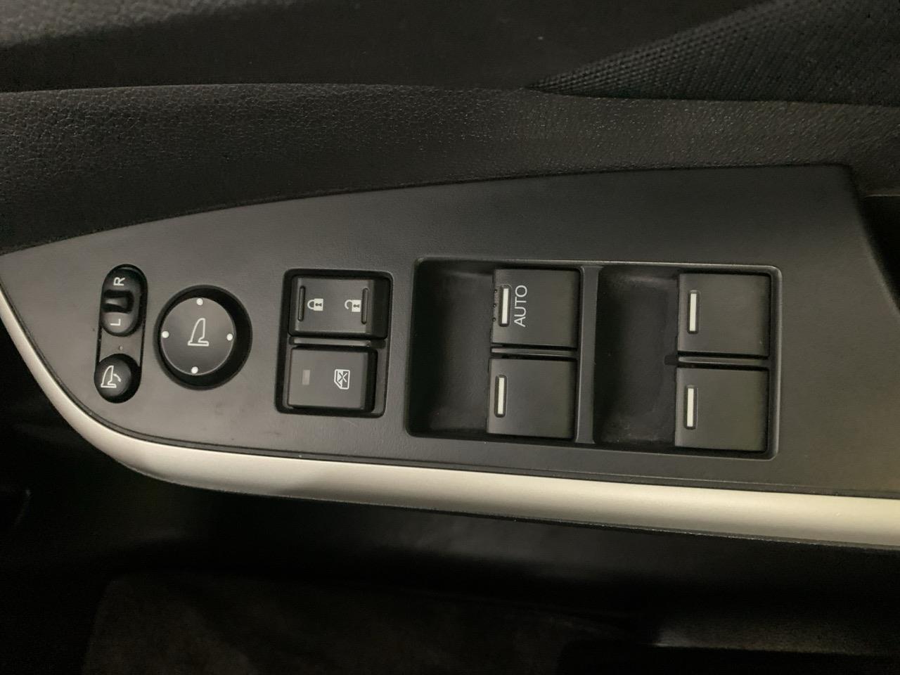 2013 Honda CR-V ZX RV/SUV REVESING CAMERA + CRUISE CONTROL