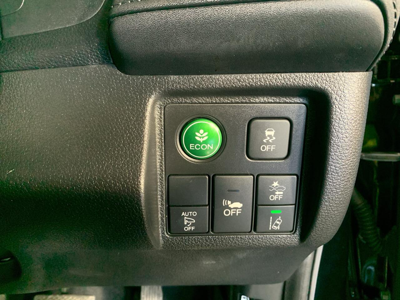 2016 Honda Vezel HYBRID X HONDA SENSING RV/SUV LOW KM + REVESING CAMERA + CRUISE CONTROL