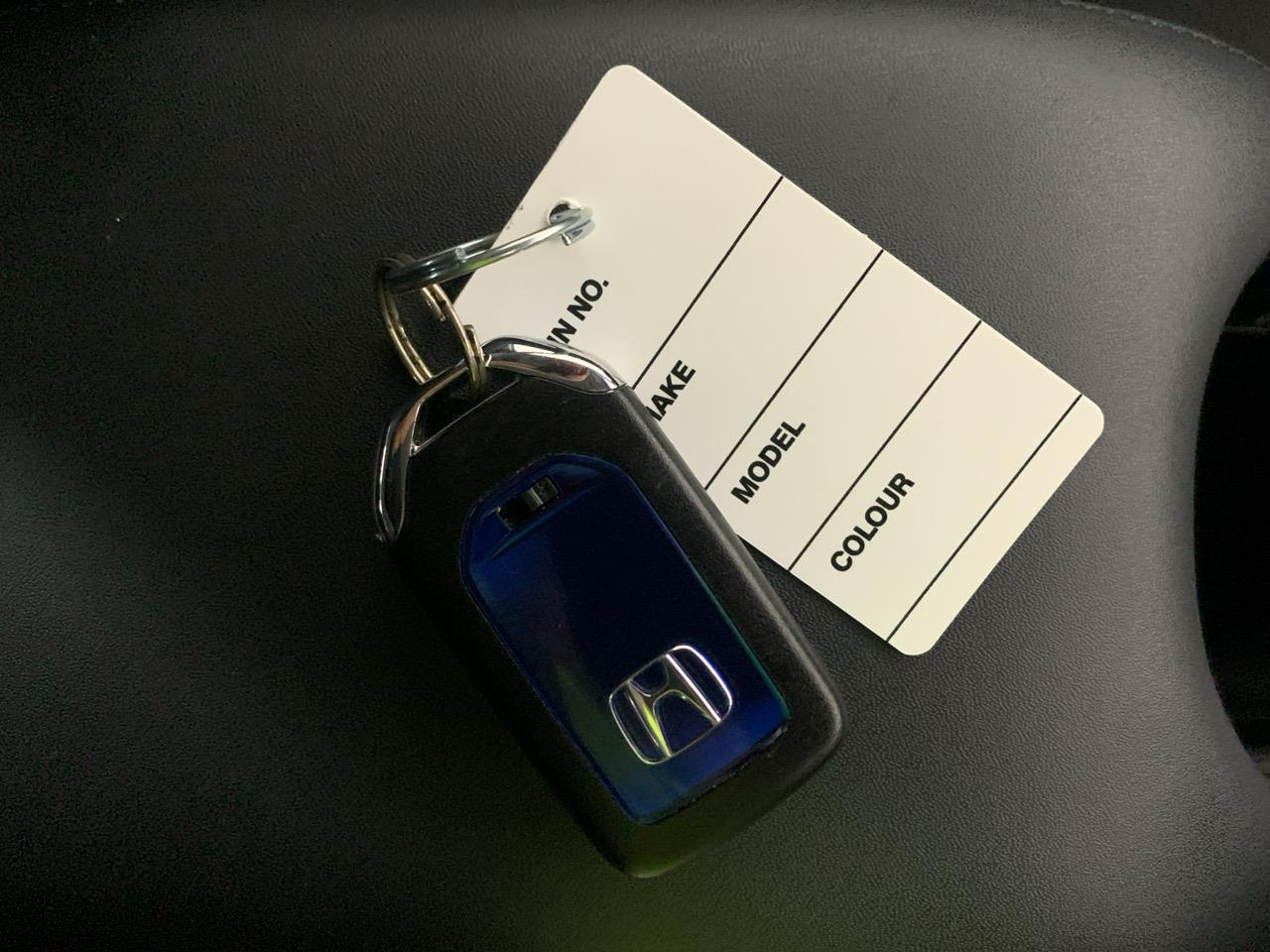 2016 Honda Vezel HYBRID X HONDA SENSING RV/SUV LOW KM + REVESING CAMERA + CRUISE CONTROL