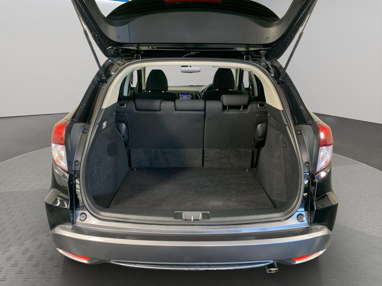 2016 Honda Vezel HYBRID X HONDA SENSING RV/SUV LOW KM + REVESING CAMERA + CRUISE CONTROL