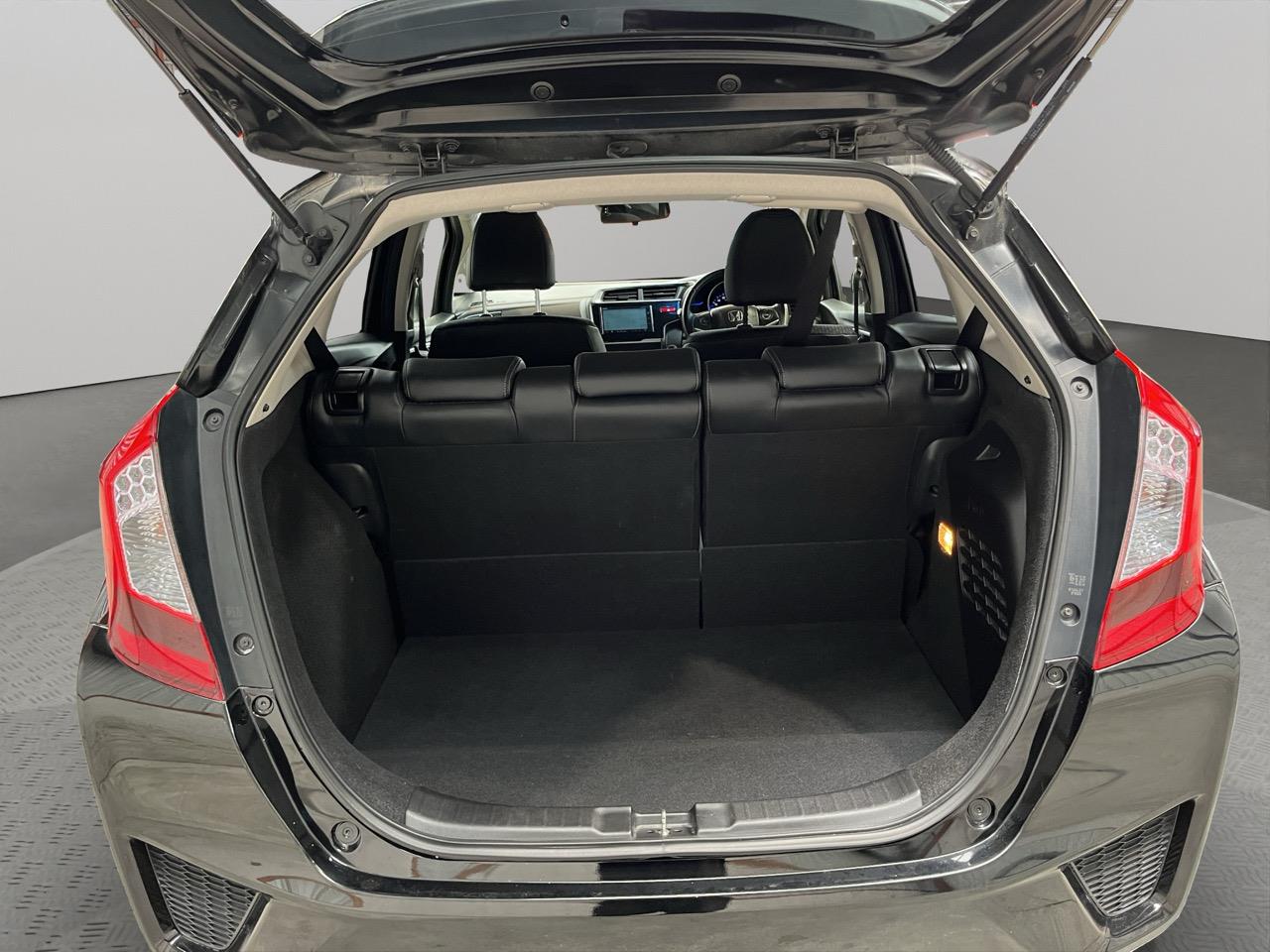 2013 Honda Fit Jazz Hybrid Hatchback REVERSING CAMERA + CRUISE CONTROL + SMART KEY