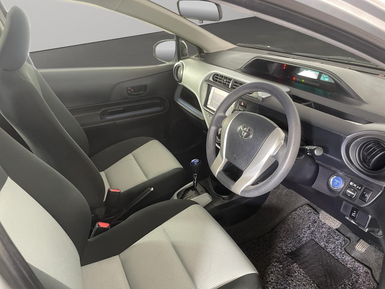 2013 Toyota Aqua S Hatchback REVERSING CAMERA + AUTO LIGHTS + PUSH START