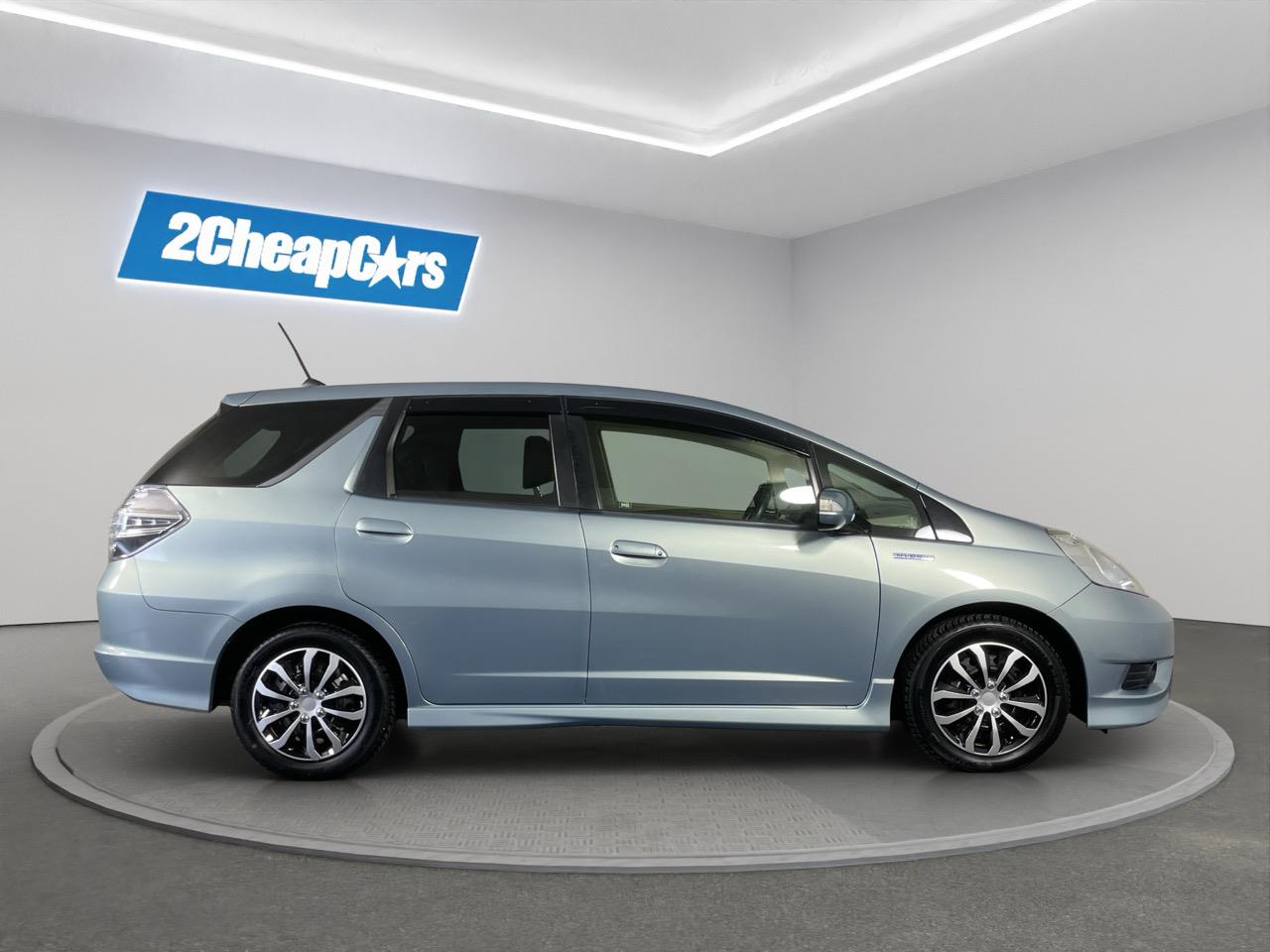 2012 Honda Fit SHUTTLE HYBRID Station Wagon REVERSING CAMERA + AUTO LIGHTS + GREAT SPACE