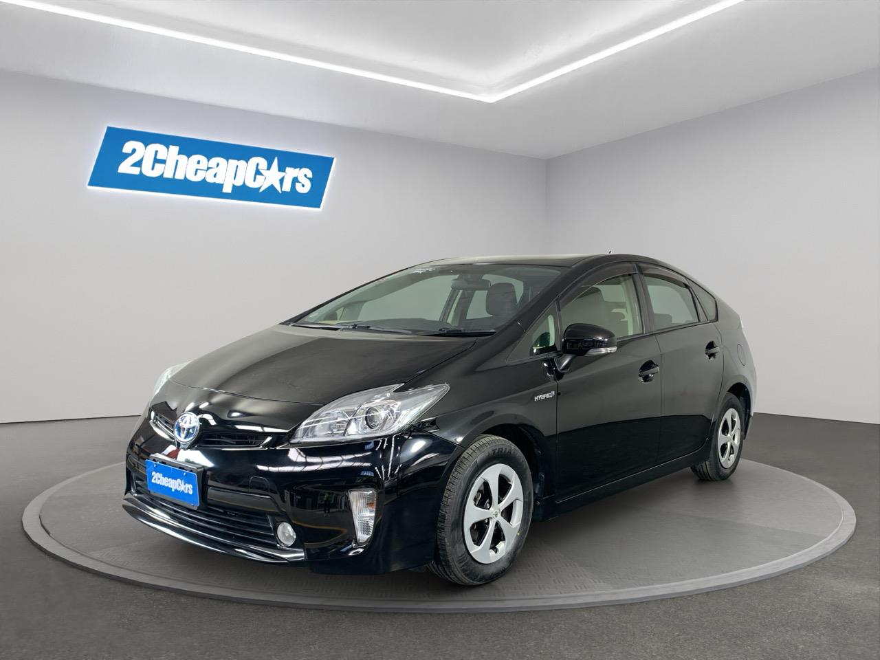 2015 Toyota Prius S Hatchback