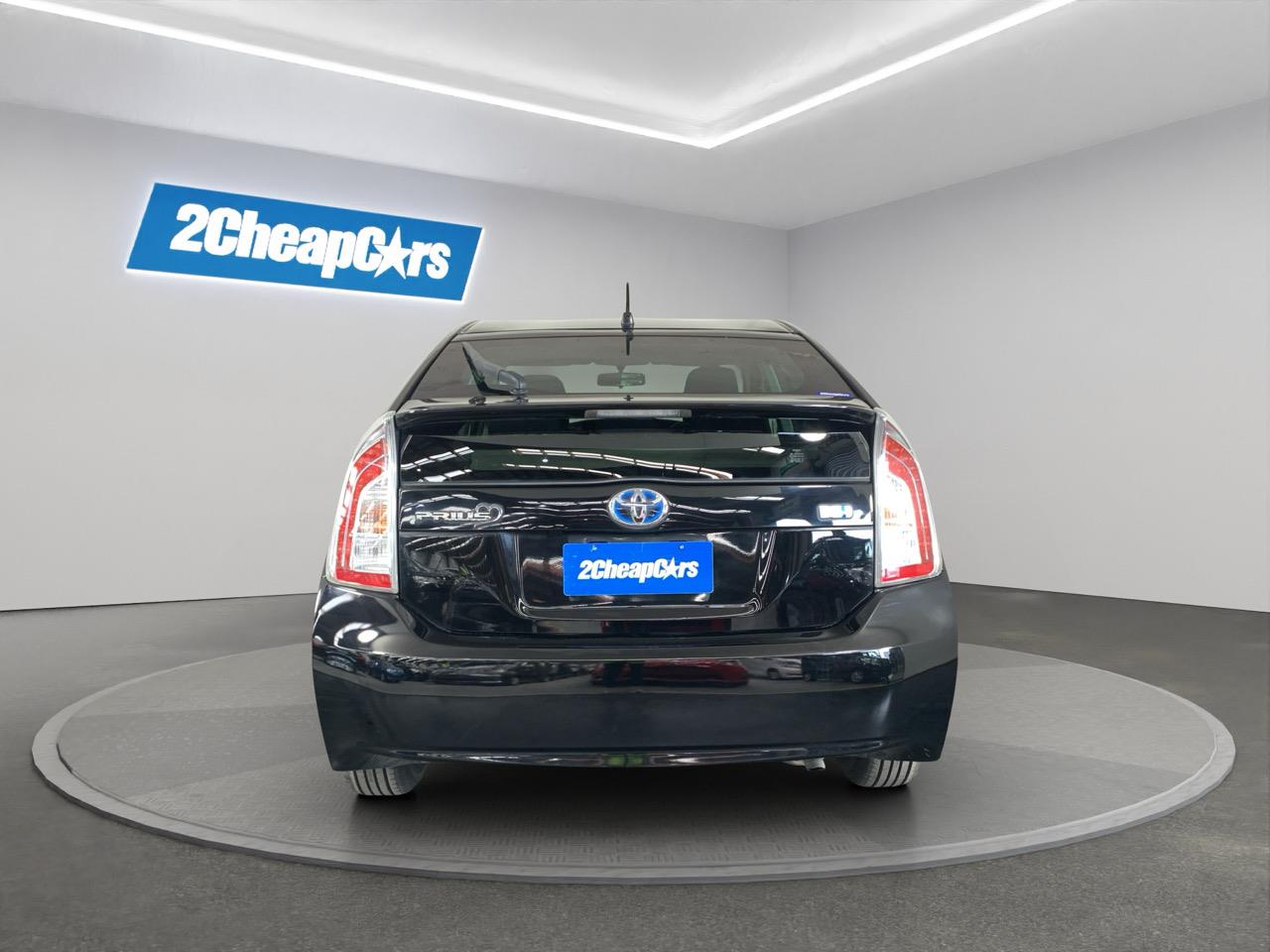 2015 Toyota Prius S Hatchback PUSH BUTTON START + AUTO LIGHTS