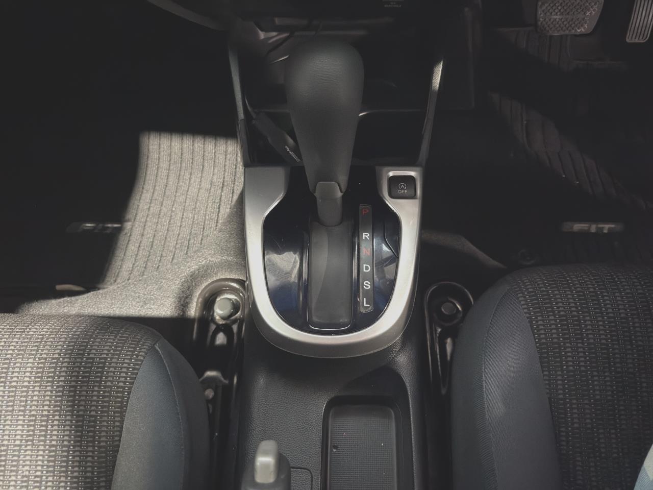 2015 Honda Fit Jazz Late Shape Hatchback SMART KEY + GREAT SPACE