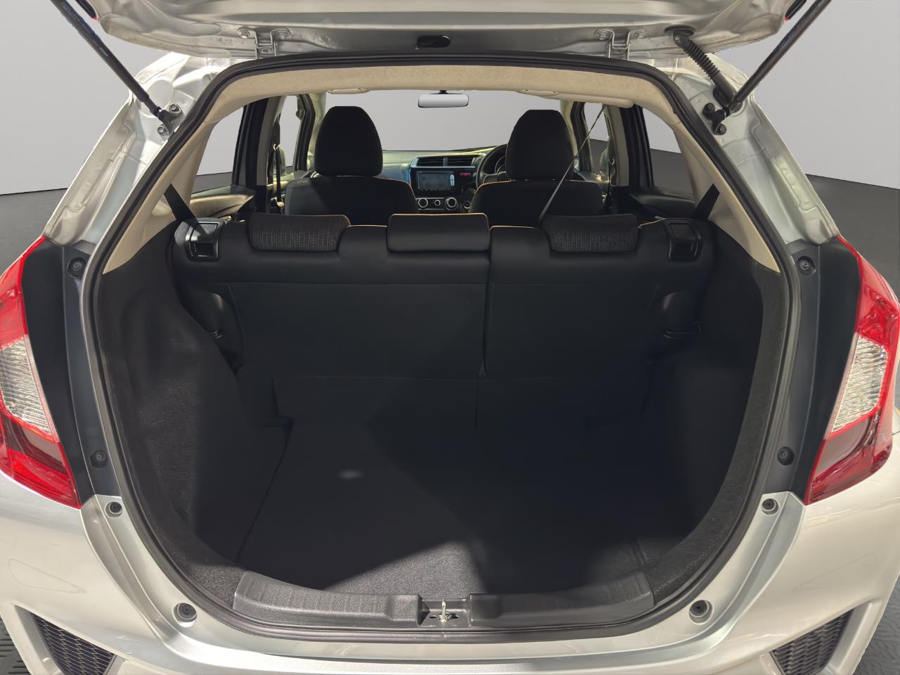 2015 Honda Fit Jazz Late Shape Hatchback SMART KEY + GREAT SPACE